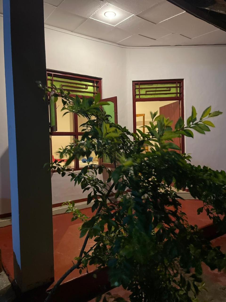 Crystal Bay Hotel Arugam Bay Bagian luar foto