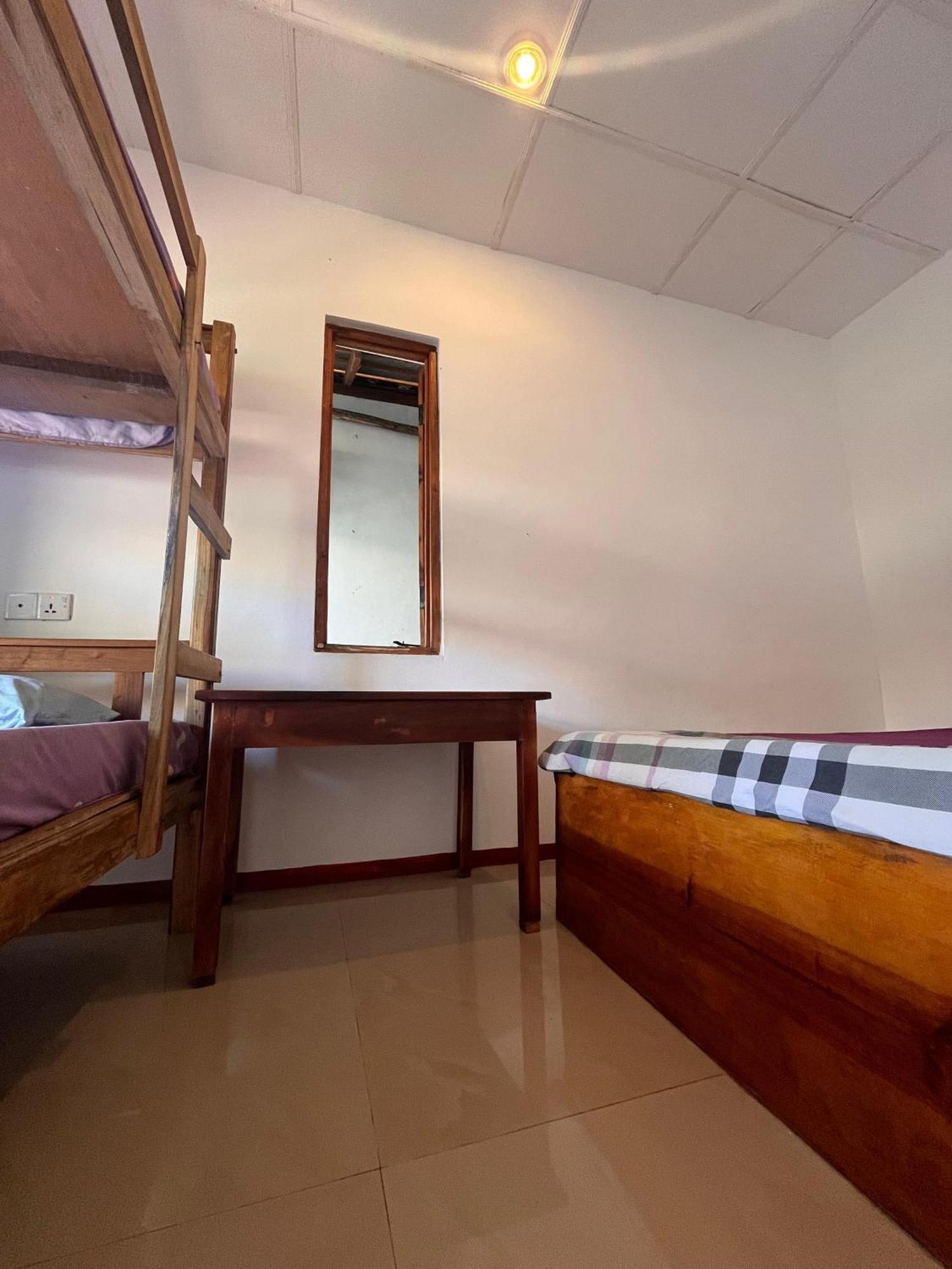 Crystal Bay Hotel Arugam Bay Ruang foto