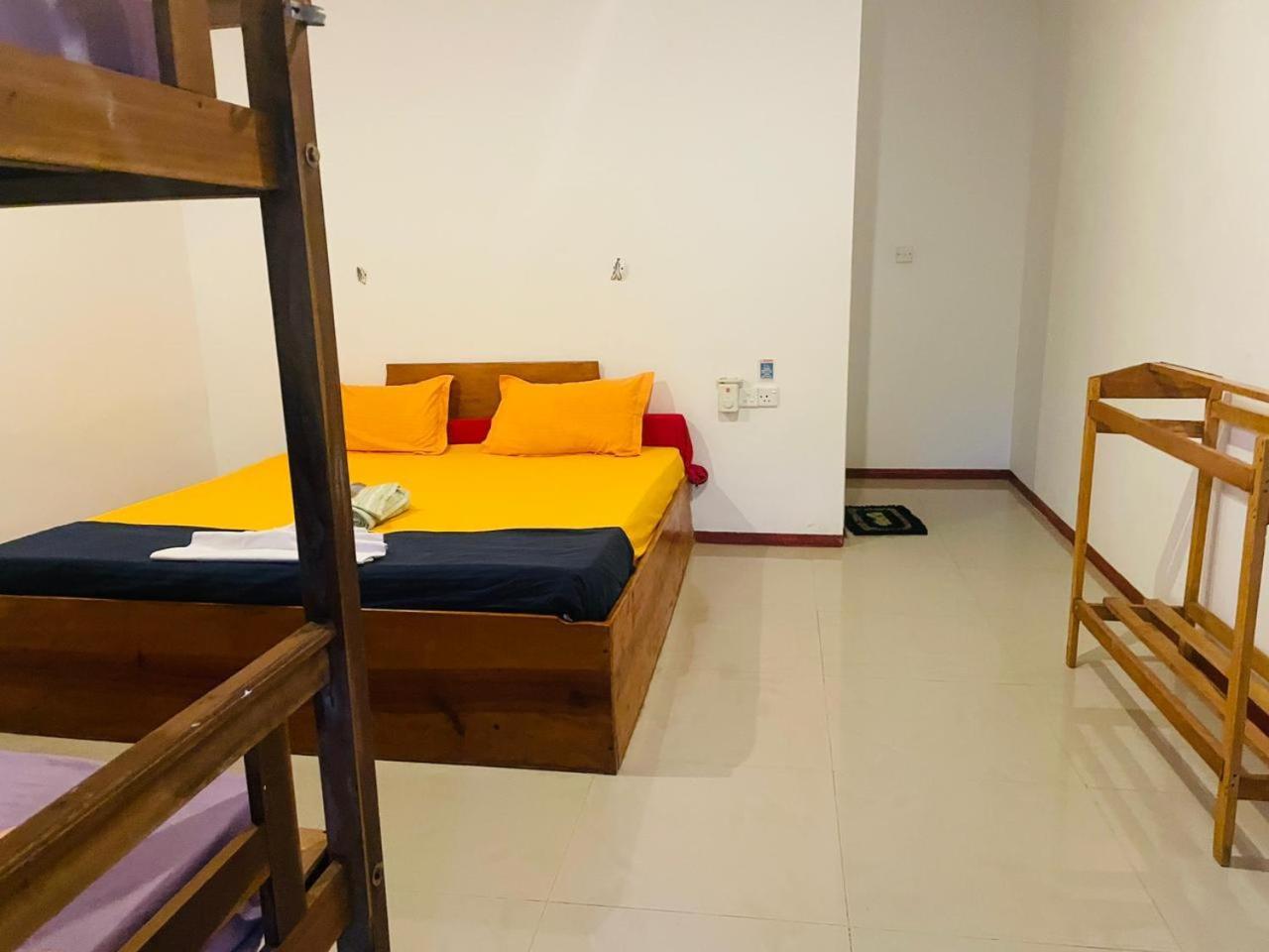 Crystal Bay Hotel Arugam Bay Ruang foto